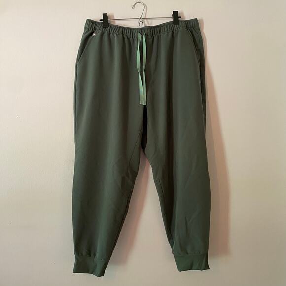 FIGS Men's size XXL Short Tansen Jogger Scrub Pants Moss Green Gray Uniform - Picture 1 of 11